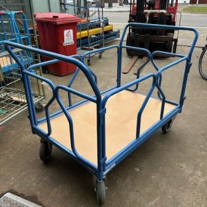 Modulaire handtrekwagen met buiswanden en luchtbanden Fimm 250 kilo