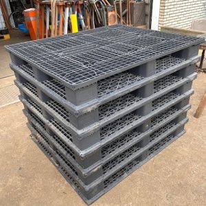 Kunststof pallets 1200x1000  6x nieuw